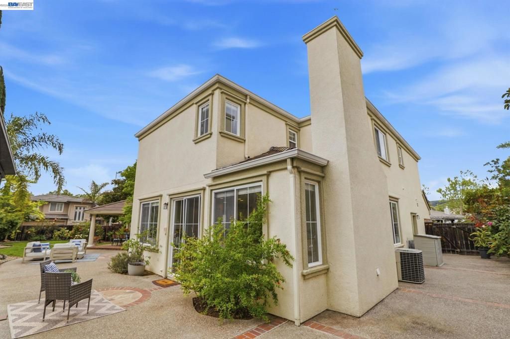 Image 40 of property listing at 690 kraftile Ct., Fremont, CA 94536