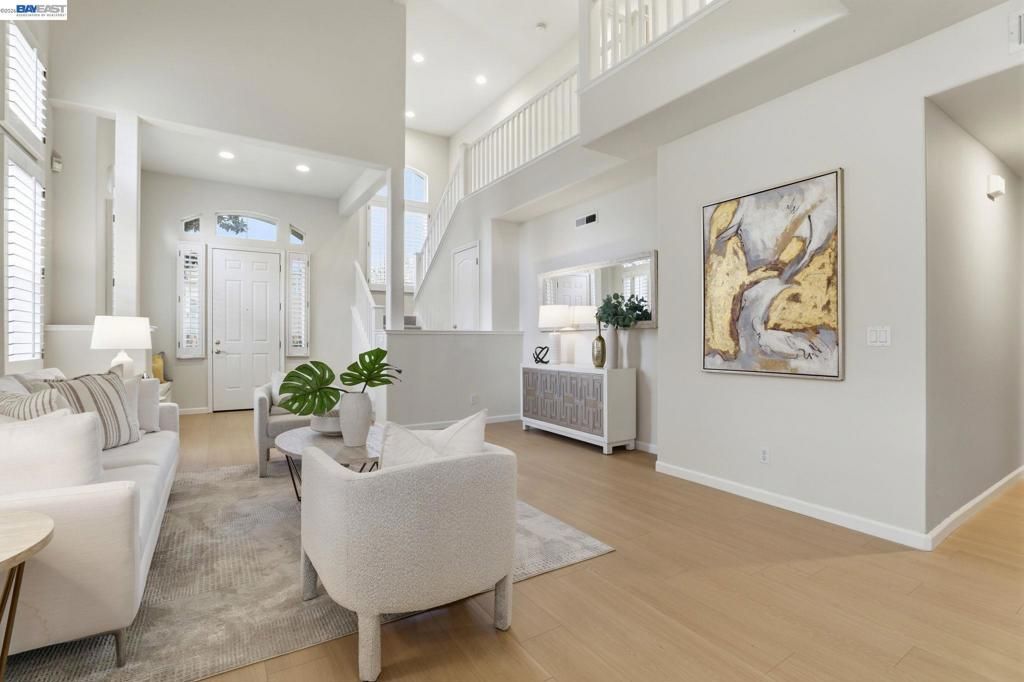 Image 7 of property listing at 690 kraftile Ct., Fremont, CA 94536