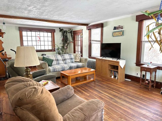 1 Brook Street, Rochester, NH 03867