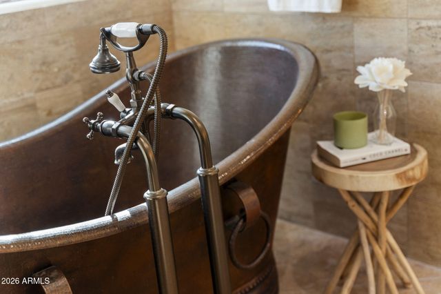 4441 E MADEROS DEL CUENTA Drive, Paradise Valley, AZ 85253