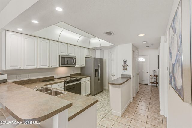 50 11th Avenue 302, Indialantic, FL 32903