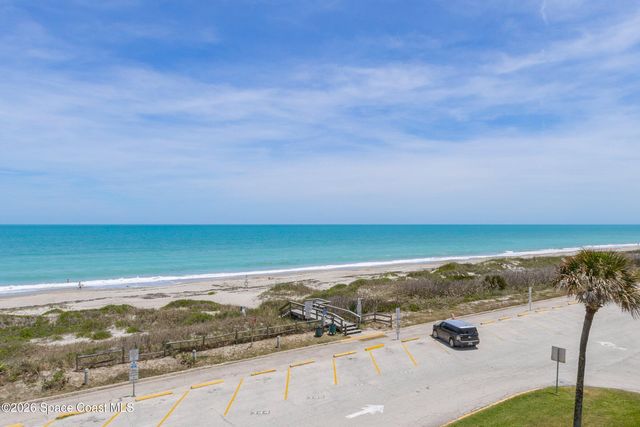 50 11th Avenue 302, Indialantic, FL 32903