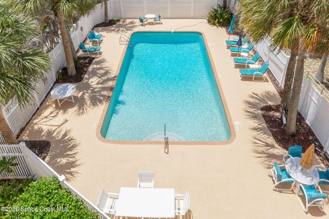 50 11th Avenue 302, Indialantic, FL 32903