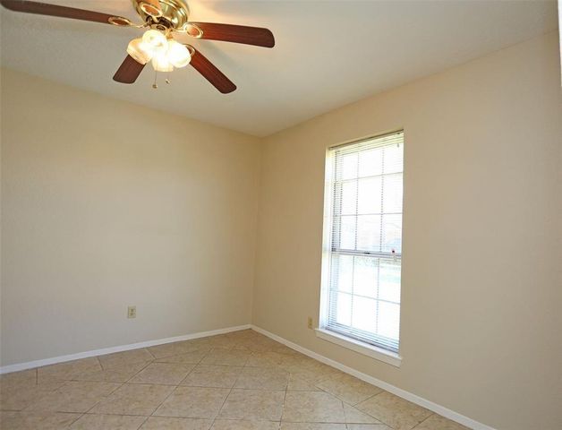 17510 Heritage Creek Court, Webster, TX 77598