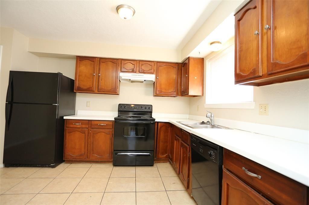 17510 Heritage Creek Court, Webster, TX 77598