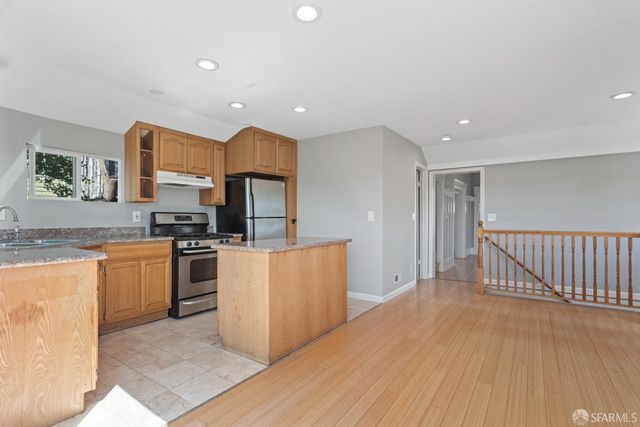 759 Lakeview Avenue, San Francisco, CA 94112