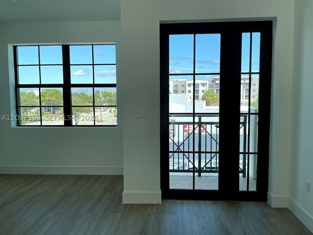 4100 SW 64th Ave 204, Davie, FL 33314