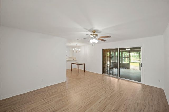 9538 Skyline Drive, Houston, TX 77063