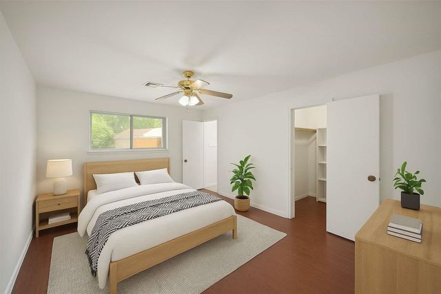 9538 Skyline Drive, Houston, TX 77063