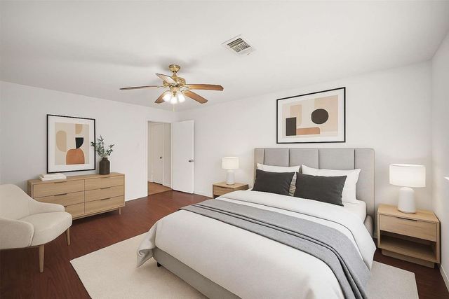 9538 Skyline Drive, Houston, TX 77063