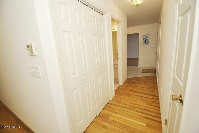 19 Dogwood Lane, Colonie, NY 12211