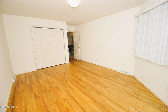 19 Dogwood Lane, Colonie, NY 12211