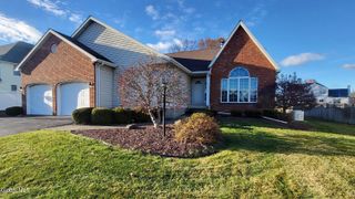 19 Dogwood Lane, Colonie, NY 12211