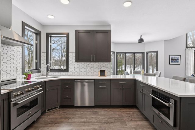 9125 Abbywood Road, Chaska, MN 55318