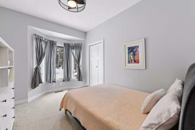 9125 Abbywood Road, Chaska, MN 55318