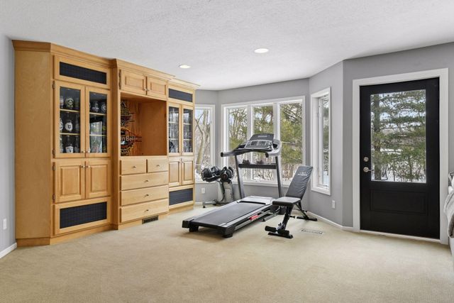 9125 Abbywood Road, Chaska, MN 55318