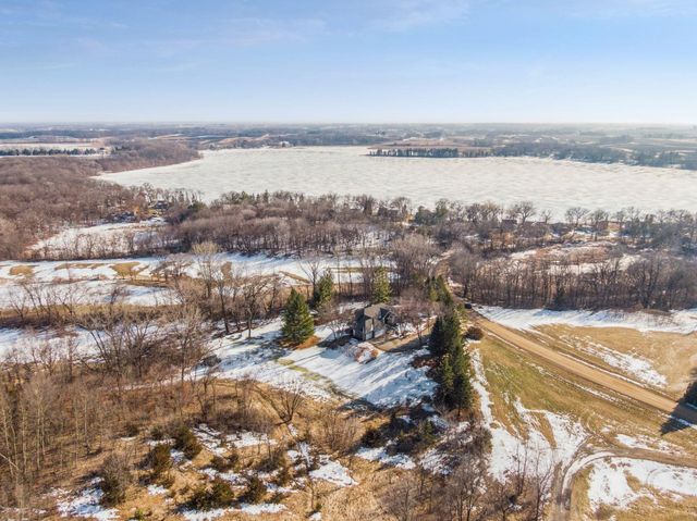 9125 Abbywood Road, Chaska, MN 55318