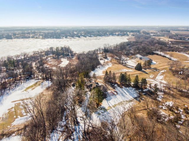 9125 Abbywood Road, Chaska, MN 55318