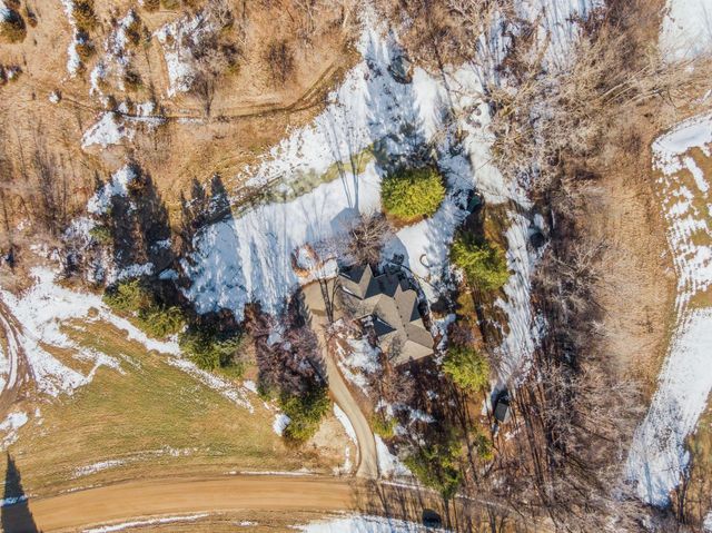 9125 Abbywood Road, Chaska, MN 55318