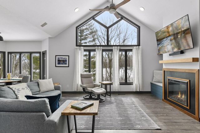 9125 Abbywood Road, Chaska, MN 55318