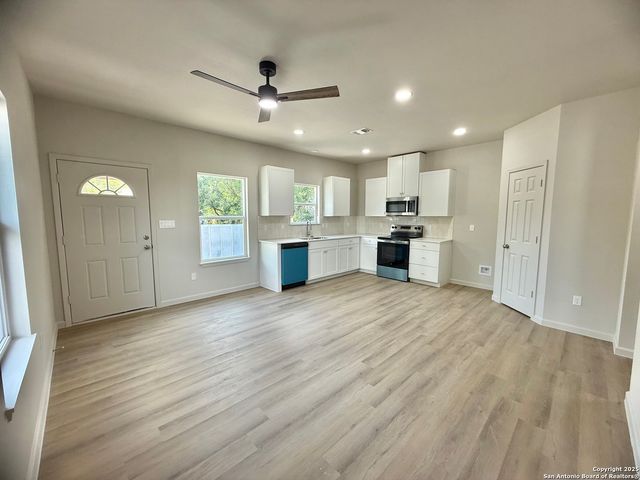207 Meridian Ave # 102, San Antonio, TX 78201