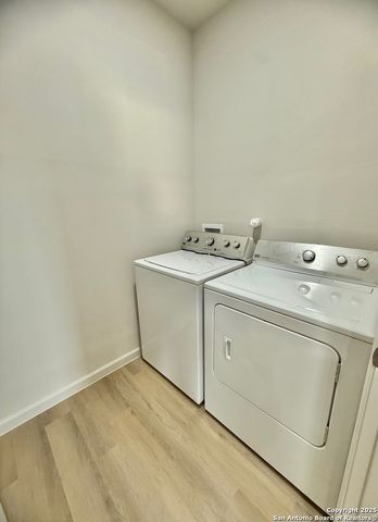207 Meridian Ave # 102, San Antonio, TX 78201