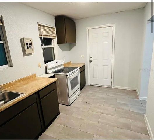 920 E SENECA AVENUE, Tampa, FL 33612