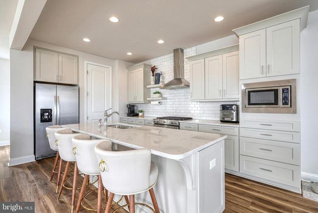 1340 STATION HOUSE LN, Mechanicsburg, PA 17055