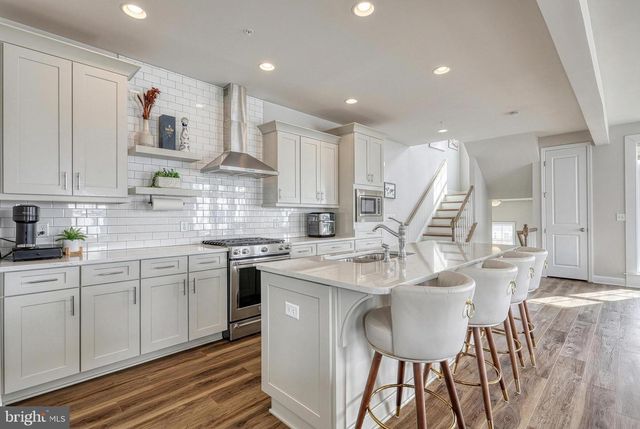 1340 STATION HOUSE LN, Mechanicsburg, PA 17055