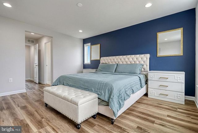 1340 STATION HOUSE LN, Mechanicsburg, PA 17055