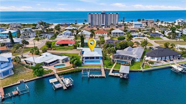 8009 Lagoon RD, Fort Myers Beach, FL 33931