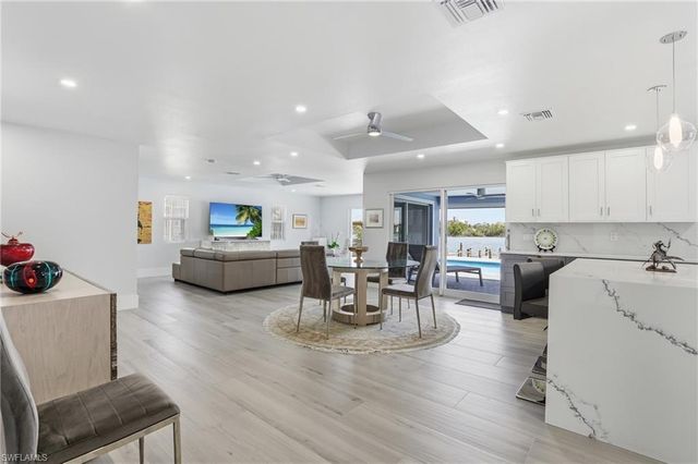 8009 Lagoon RD, Fort Myers Beach, FL 33931