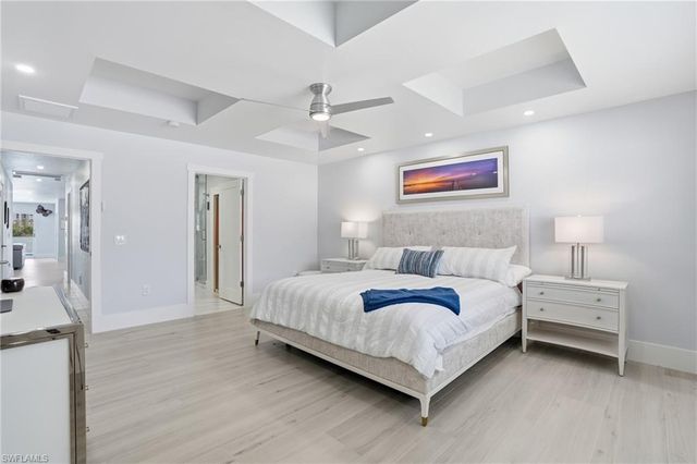 8009 Lagoon RD, Fort Myers Beach, FL 33931