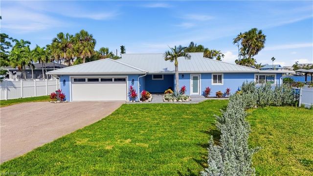 8009 Lagoon RD, Fort Myers Beach, FL 33931