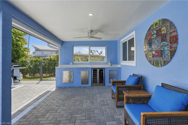 8009 Lagoon RD, Fort Myers Beach, FL 33931