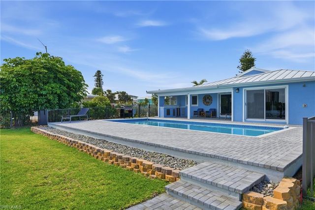 8009 Lagoon RD, Fort Myers Beach, FL 33931