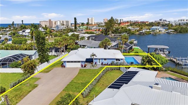 8009 Lagoon RD, Fort Myers Beach, FL 33931