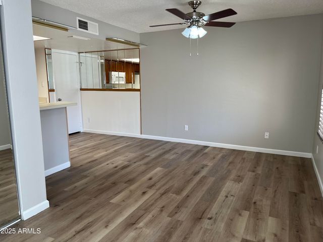 4730 W NORTHERN Avenue 1170, Glendale, AZ 85301