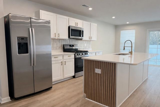 1040 Oak Meadow Dr., Conway, SC 29526