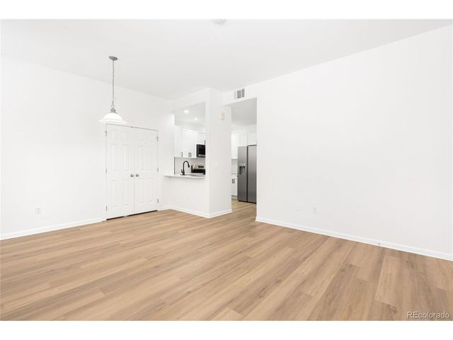 2708 Syracuse St 111, Denver, CO 80238