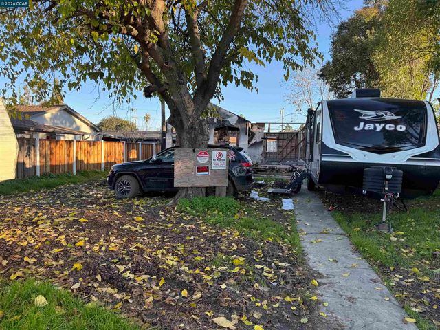 1860 Mayette Ave, Concord, CA 94520