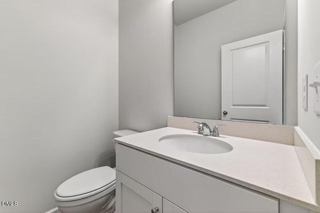 453 Hallingsfield Way, Zebulon, NC 27597