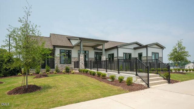 453 Hallingsfield Way, Zebulon, NC 27597