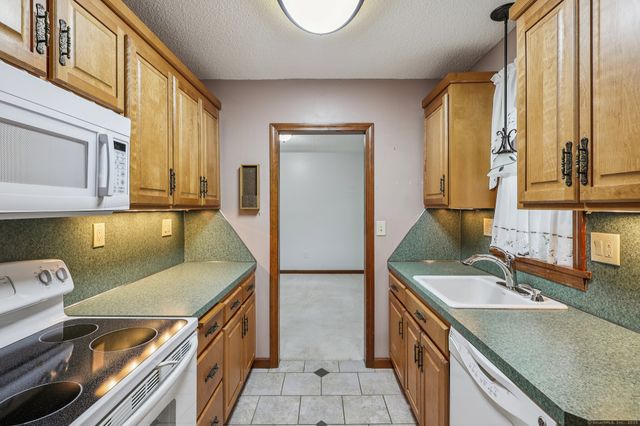10 Rockhaven Drive 10, Glastonbury, CT 06033