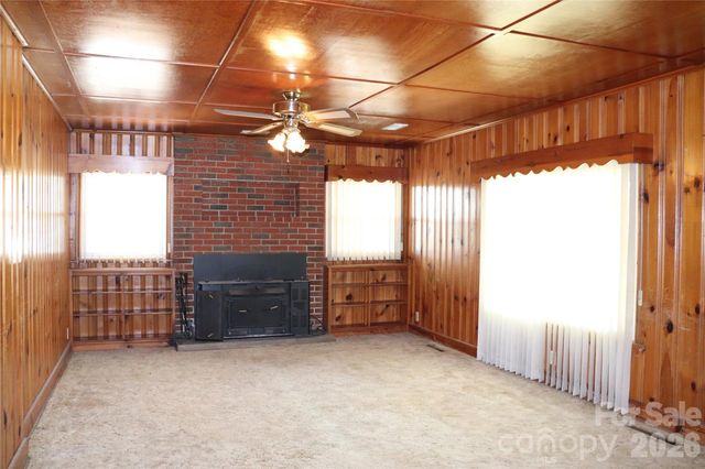 4543 Horseshoe Bend Road, Hudson, NC 28638
