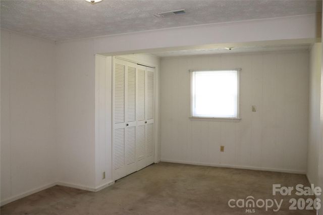 4543 Horseshoe Bend Road, Hudson, NC 28638