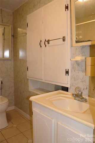 4543 Horseshoe Bend Road, Hudson, NC 28638