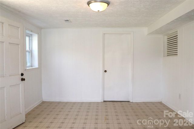 4543 Horseshoe Bend Road, Hudson, NC 28638