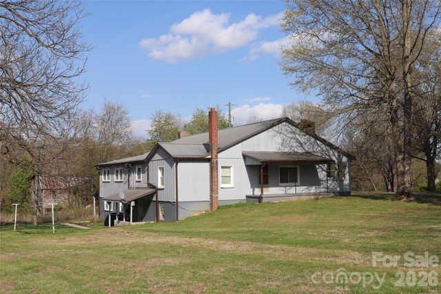 4543 Horseshoe Bend Road, Hudson, NC 28638