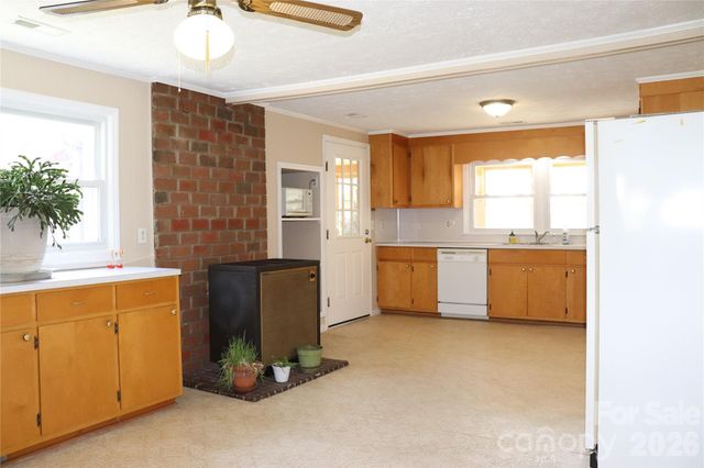 4543 Horseshoe Bend Road, Hudson, NC 28638